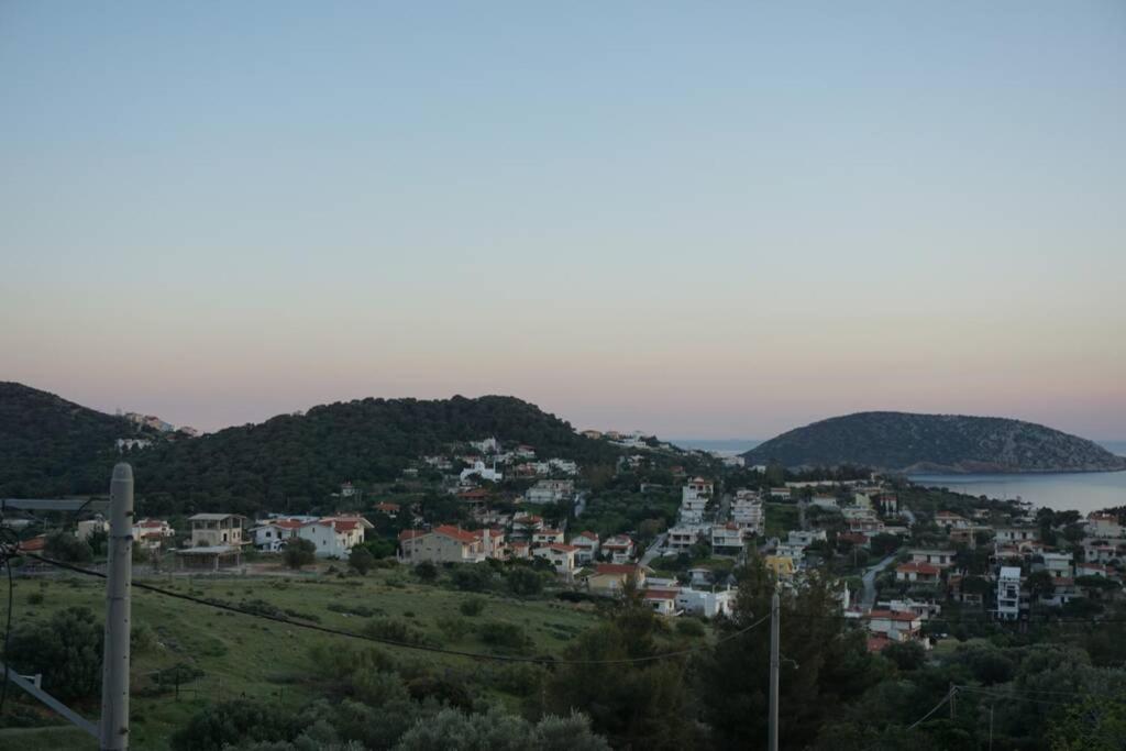 Cosy Guest House With Private Yard Saronida Bagian luar foto